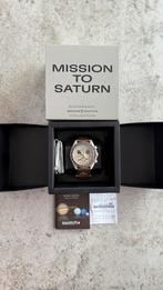 Swatch Moonswatch Mission To Saturn Complete Set, Handtassen en Accessoires, Horloges | Heren, Ophalen of Verzenden, Zo goed als nieuw