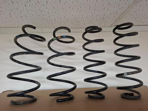 Originele gebruikte set veren Vw Golf 4 1.2TSi/1.4/1.6/1.6Bi, Auto-onderdelen, Ophanging en Onderstel, Gebruikt, Ophalen of Verzenden