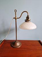 Art Deco bureaulamp van messing en melkachtig glas, 1920-30, Ophalen of Verzenden