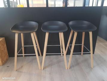 Set van 3 hooikrukken beschikbaar voor biedingen