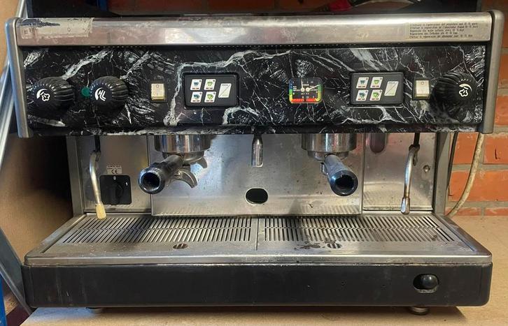 Koffiemachine Rombouts horeca, Zakelijke goederen, Horeca | Keukenapparatuur, Koffie en Espresso, Gebruikt, Ophalen
