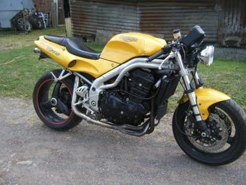 Triumph Daytona T595, Permis Moto A, Particulier, 3 cylindres, 955 cm³