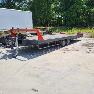 Auto transporter oprijwagen  beschikbaar voor biedingen