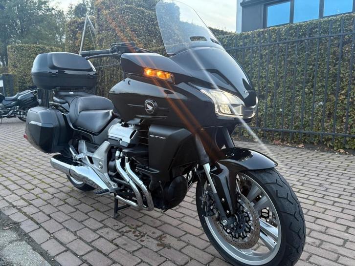 Honda CTX 1300, Motos, Motos | Honda, Entreprise, Tourisme, plus de 35 kW, 4 cylindres, Permis Moto A, ABS, Transmission par cardan