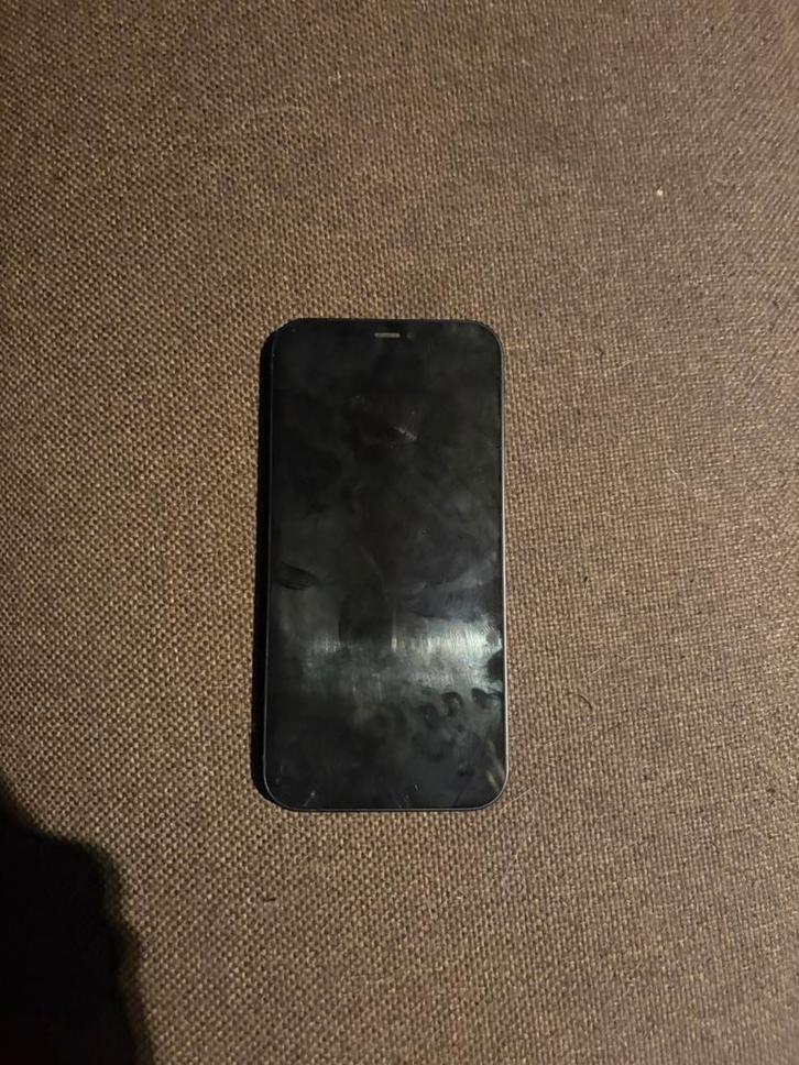 2 keer iphone 12 tekoop (zie beschrijving), Telecommunicatie, Mobiele telefoons | Apple iPhone, iPhone 12, Ophalen