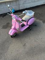 Roze elektrische Vespa, Ophalen, Gebruikt