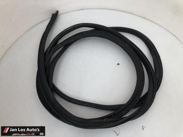 Kofferbakrubber kofferdekselrubber Audi 100 C3 beschikbaar voor biedingen