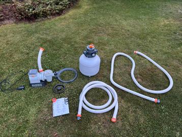 Zwembad compleet met zandfilter, verwarming en kuisset beschikbaar voor biedingen