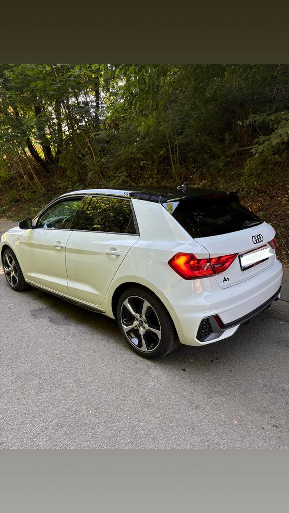 Audi a1 s line 1.0tsi 86 000km 2022, Auto's, Audi, Particulier, A1, Elektrisch, Handgeschakeld, Ophalen
