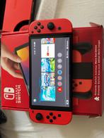 Switch - OLED Model - Mario Red Edition, Comme neuf, Avec jeux, Avec 2 manettes, Switch OLED