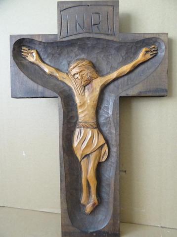 Houtsnijwerk groot antiek kruisbeeld 48cm groot houten kruis beschikbaar voor biedingen