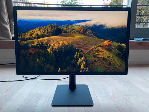 LG Ultrafine 4K Thunderbolt, Computers en Software, Monitoren, Zo goed als nieuw, Thunderbolt, USB-C, Ophalen