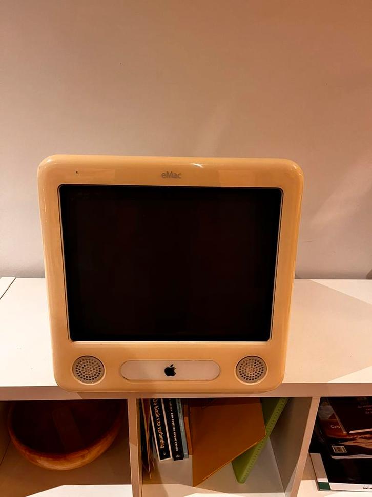 Vintage Apple eMac volledig werkend allinone collector item, Computers en Software, Apple Desktops, Zo goed als nieuw, iMac, HDD