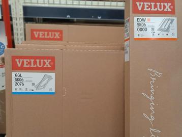 Velux 114x118 disponible aux enchères