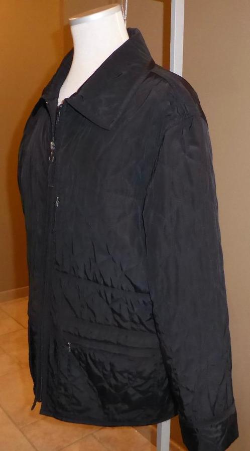 Zwarte jas m 40 -42, Kleding | Dames, Jassen | Zomer, Gedragen, Ophalen of Verzenden