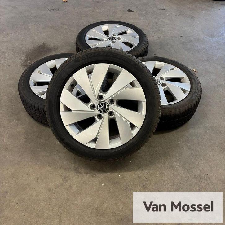 VW Golf 8 Pirelli Sottozero 3 205/50/R17 93H, Auto-onderdelen, Banden en Velgen, Banden en Velgen, Winterbanden, 17 inch, 205 mm
