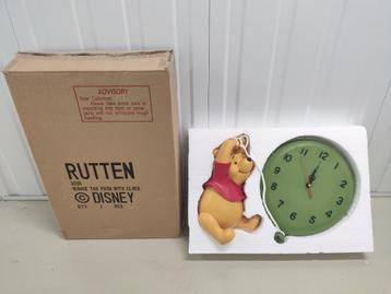 Horloge Disney avec statue Winnie l'ourson, Enlèvement ou Envoi, Winnie l'Ourson ou amis, Comme neuf, Statue ou Figurine