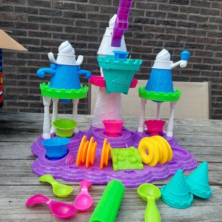 Play Doh speelsets, Kinderen en Baby's, Speelgoed | Educatief en Creatief, Zo goed als nieuw, Knutselen, Ophalen of Verzenden