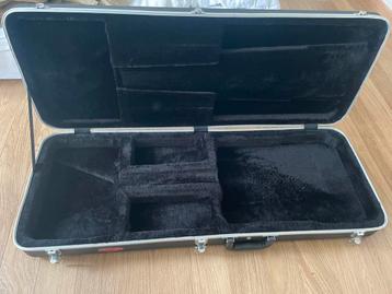 Stagg elektrische gitaar koffer/case, Muziek en Instrumenten, Behuizingen en Koffers, Ophalen, Zo goed als nieuw, Elektrische gitaar