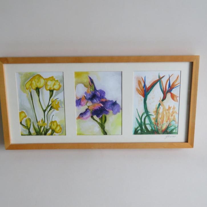 Drieluik Bloemen aquarel  op papier gesigneerd  monogram BC, Antiek en Kunst, Kunst | Schilderijen | Klassiek, Ophalen of Verzenden