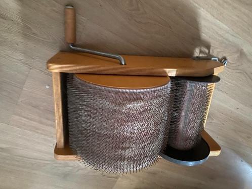 louet kaardemolen, Hobby en Vrije tijd, Spinnewielen en Spinnen, Gebruikt, Ophalen of Verzenden