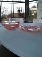 2 schotels in glas, Enlèvement