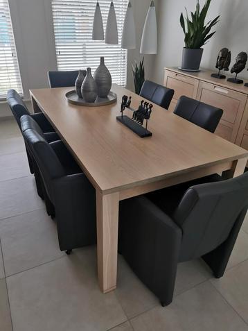 Meubelen te koop beschikbaar voor biedingen