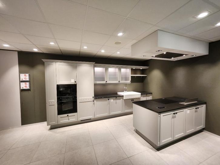 keuken, Huis en Inrichting, Keuken | Complete keukens, Nieuw, Wit, Ophalen