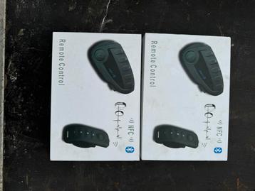 Double Intercom bluetooth casque moto avec commande poignée, Enlèvement ou Envoi, Comme neuf