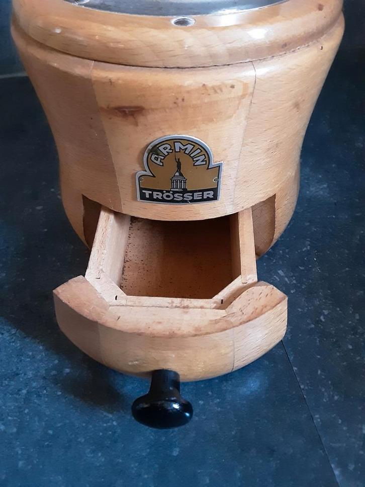 Koffiemolen rond  Armin Trosser  ! Zeldzaam, Antiek en Kunst, Antiek | Keukengerei, Ophalen