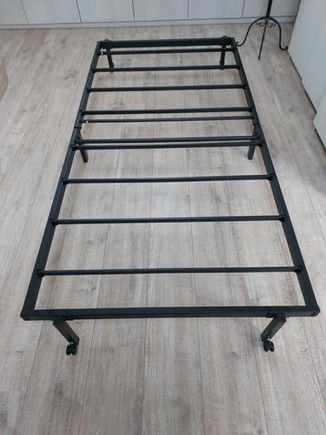 Cadre de lit 1 personne, 90 cm, Enlèvement, Noir, Une personne