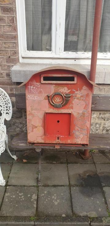 Grande ancienne boîte aux lettres de la poste, Utilisé