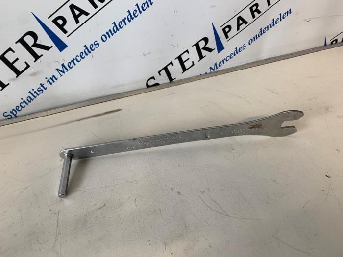 Gereedschap Set van een Mercedes SL, Auto-onderdelen, Overige Auto-onderdelen, Mercedes-Benz, Gebruikt, 3 maanden garantie, Ophalen of Verzenden