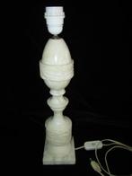 Grote lampvoet van albast! Hoogte: 46 cm., Ophalen