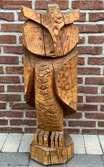 Beeld in hout uil H 83 cm x B 26 cm, Enlèvement