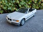 Maisto 1/18 BMW 325i cabrio (1993), Ophalen of Verzenden, Zo goed als nieuw, Auto, Maisto