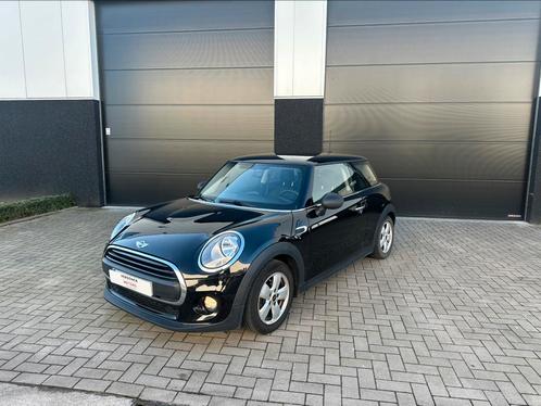 Mini ONE weinig km’s met garantie!  Euro6B, Auto's, Mini, Bedrijf, One, Regensensor, Benzine, Euro 6, Handgeschakeld, Ophalen