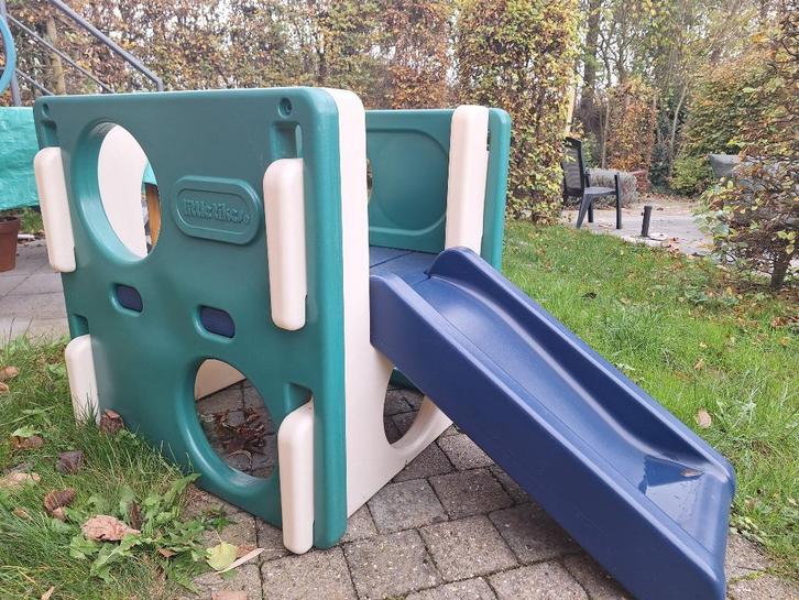 Speelhuisje met glijbaan little tikes, Kinderen en Baby's, Speelgoed | Buiten | Speelhuisjes, Zo goed als nieuw, Kunststof, Ophalen