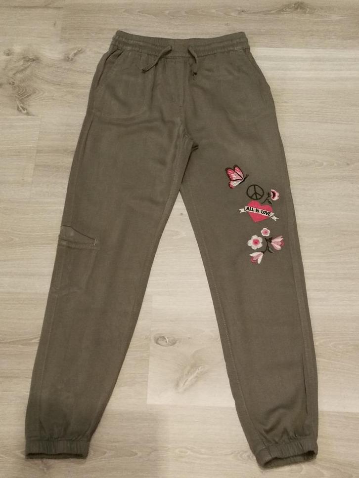 Verschillende zomerbroeken, maat 140, Kinderen en Baby's, Kinderkleding | Maat 140, Nieuw, Meisje, Broek, Ophalen of Verzenden