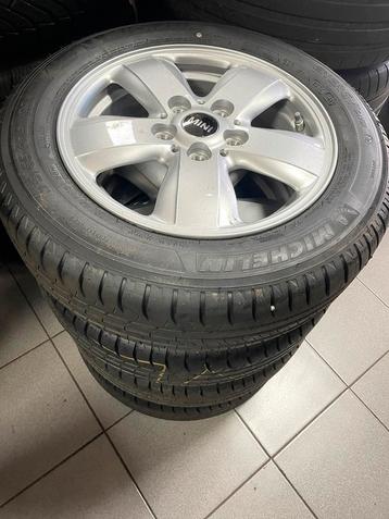 Originele Velgenset met Michelin Zomerbanden  – 15 inch beschikbaar voor biedingen