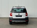 ✅ Skoda Yeti 1.2 TSI DSG GARANTIE Pano Navi PDC Xenon 1.Eig, Auto's, Euro 5, 4 cilinders, Wit, Bluetooth