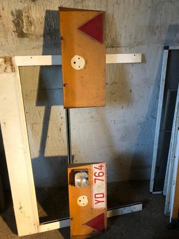 remorkverlichtingen enz.. beschikbaar voor biedingen