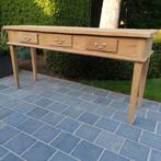 Sidetable uit massieve teak. Geluchtgomd, Huis en Inrichting, Tafels | Sidetables, Ophalen of Verzenden, Zo goed als nieuw