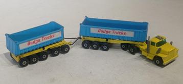 LUCIFERDOOSJE (GEEN DINKY) DODGE TRUCK MET AANHANGER  beschikbaar voor biedingen