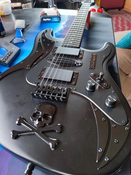 Gitaar ..., Muziek en Instrumenten, Snaarinstrumenten | Gitaren | Elektrisch, Zo goed als nieuw, Ophalen of Verzenden