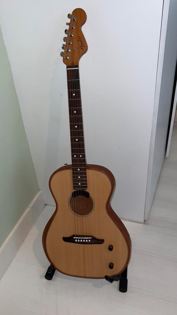 Dreadnought uit de FENDER Highway-serie, Muziek en Instrumenten, Snaarinstrumenten | Gitaren | Akoestisch, Zo goed als nieuw, Ophalen of Verzenden