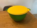 Grand bol à mélanger Tupperware, 10 litres, Enlèvement ou Envoi, Utilisé, Vert, Récipient ou Bol