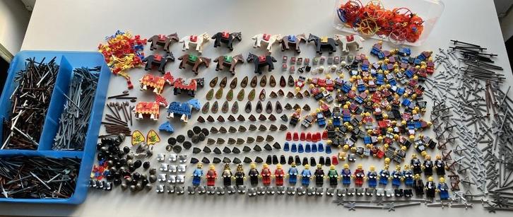 Lego origineel soldaten ridders extreem lot 97 ridders, Kinderen en Baby's, Speelgoed | Duplo en Lego, Gebruikt, Lego, Ophalen of Verzenden