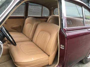 Interieur voor een Jaguar MK2 of 340. Kleur beige.