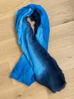 Foulard, Comme neuf